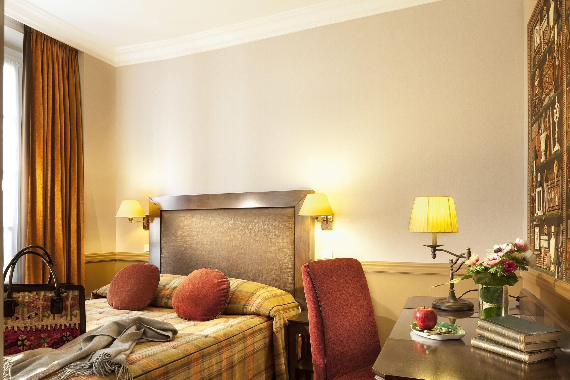Hotel D'Albion Paris Luaran gambar