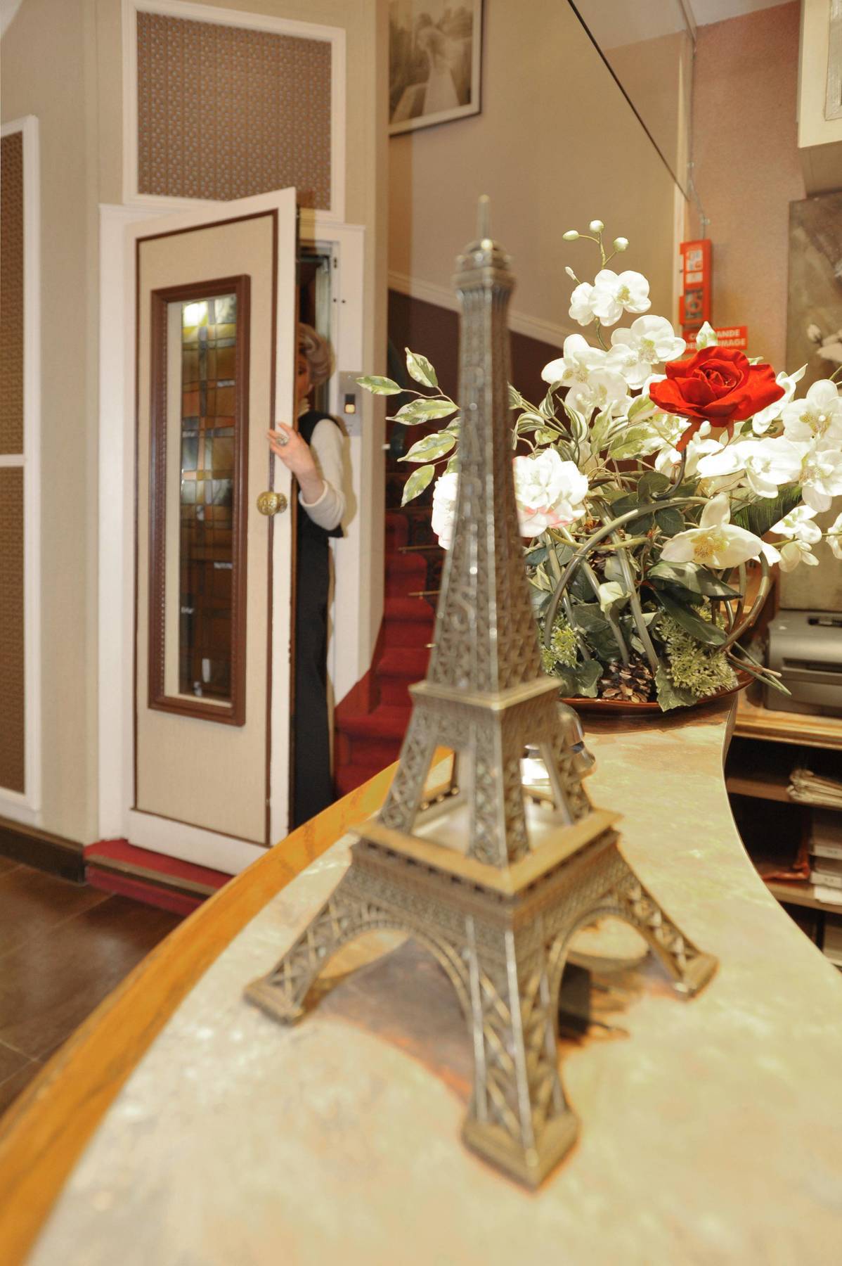 Hotel D'Albion Paris Luaran gambar